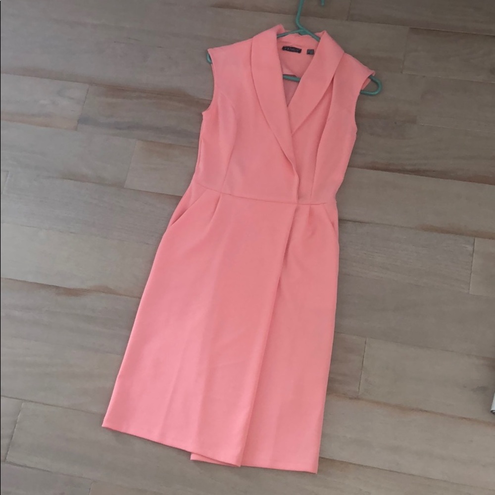 interview dress